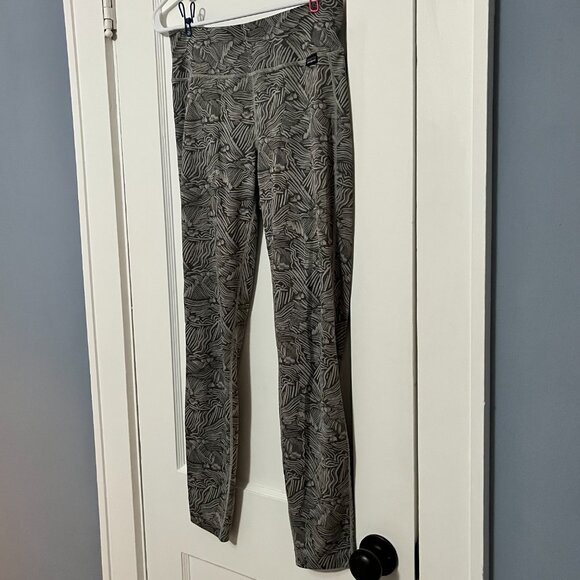 Patagonia women's leggings capilene midweight base layer salt grey size small - Picture 2 of 6